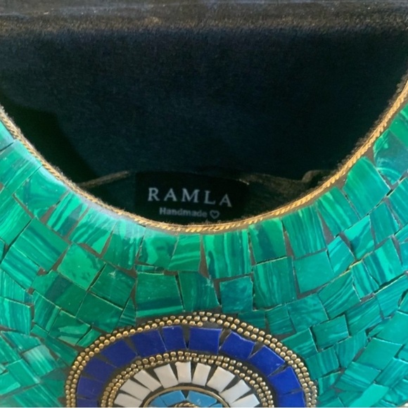 RAMLA HANDMADE Green Mosaic Clutch with Blue, Gold & White Accents NWOT Designer - Picture 4 of 6